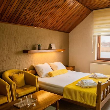 Guest House Vila Alexandar Palics Kültér fotó